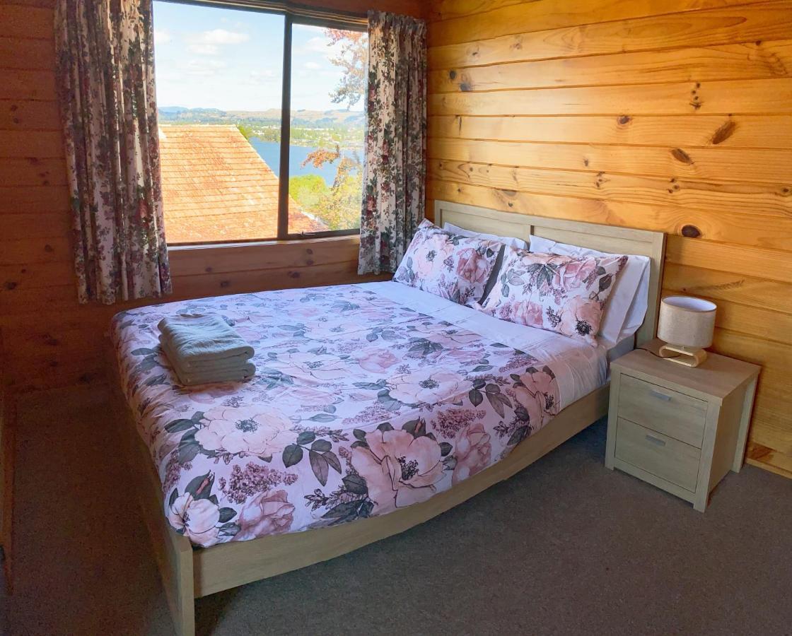 Lake View Family Lodge Up Tp 14 People Rotorua Extérieur photo