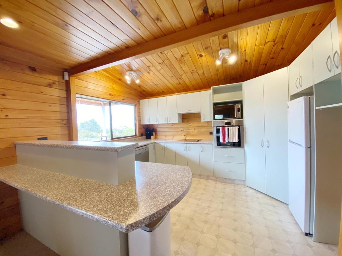 Lake View Family Lodge Up Tp 14 People Rotorua Extérieur photo